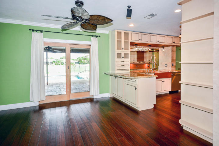 22083 West Soliel Circle Boca Raton, FL 33433 - Photo 16 of 33 DINING KITCHEN