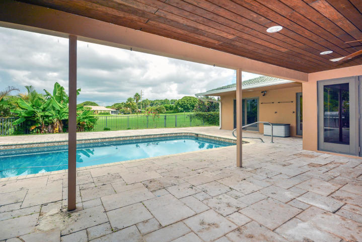 22083 West Soliel Circle Boca Raton, FL 33433 - Photo 30 of 33 COVERED PATIO