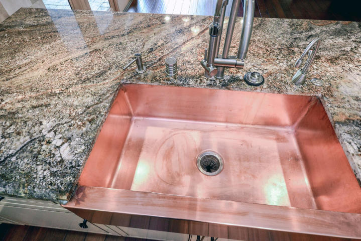 KITCHEN SINK