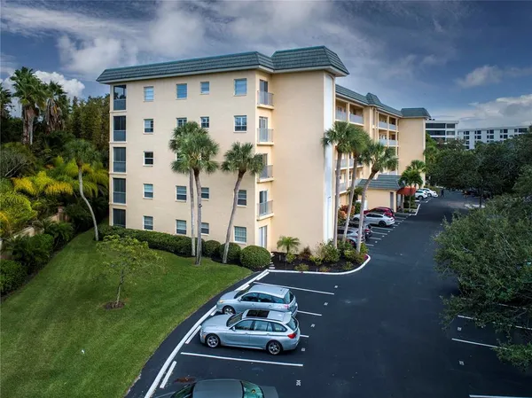 $2,500 | 8625 Midnight Pass Road, Unit B508, Sarasota, FL 34242
