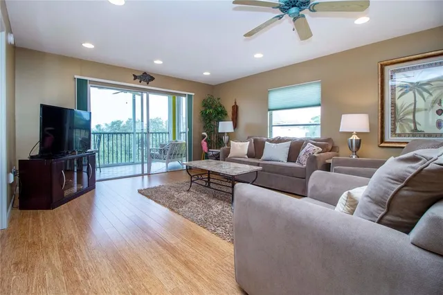 $2,500 | 8625 Midnight Pass Road, Unit B508, Sarasota, FL 34242