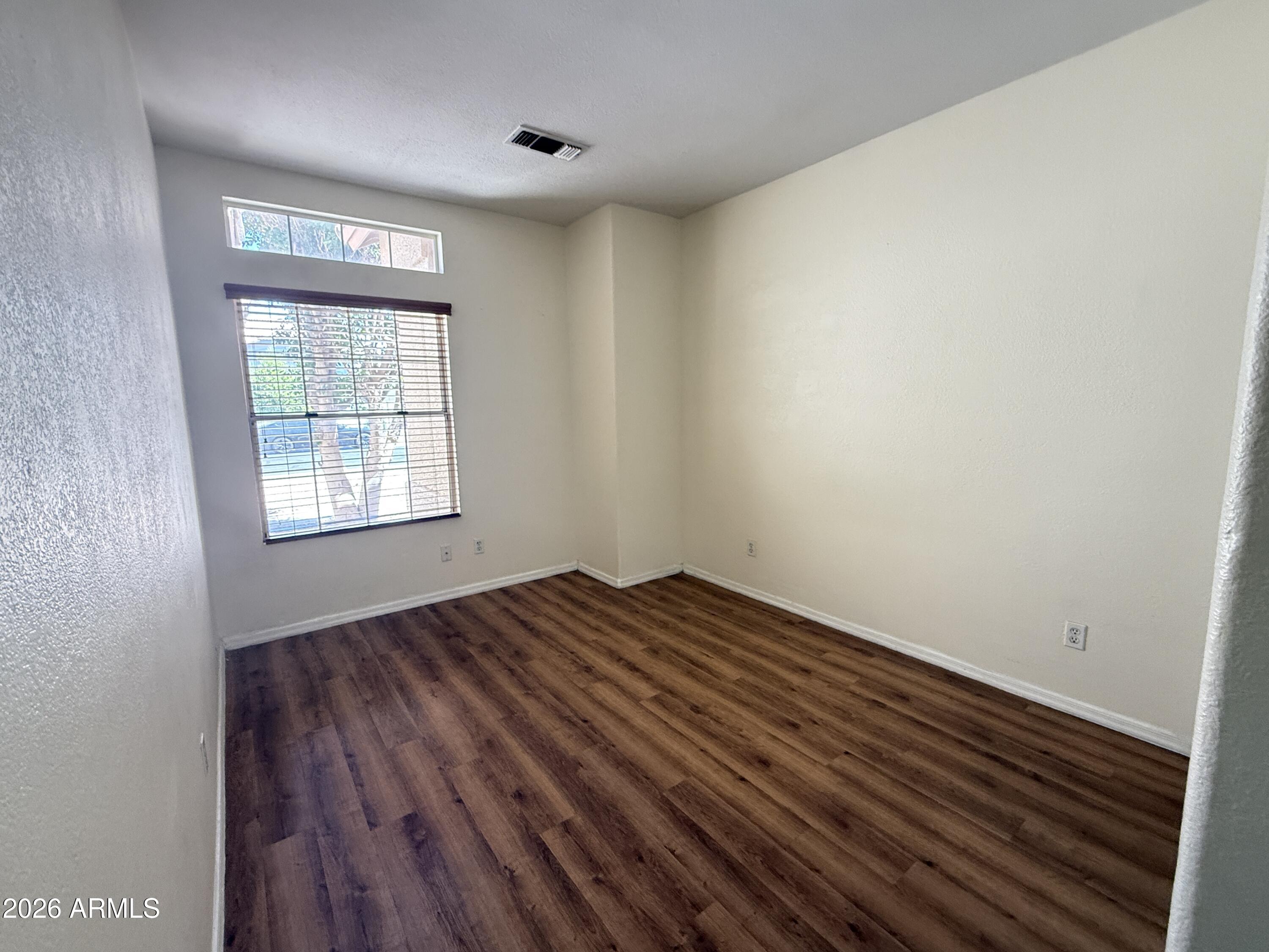 844 North Granite Street Gilbert, AZ 85234 - Photo 10 of 20 IMG_2987