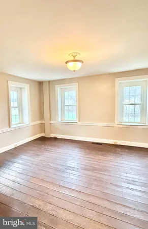 $2,300 | 2196 Limekiln Road, Douglassville, PA 19518