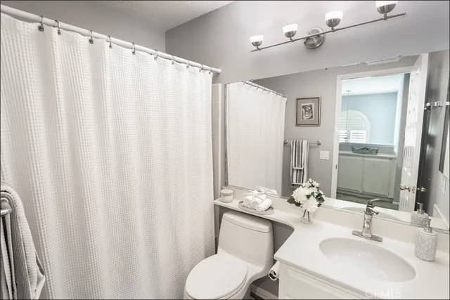 $818,000 | 32 Promontory, Aliso Viejo, CA 92656