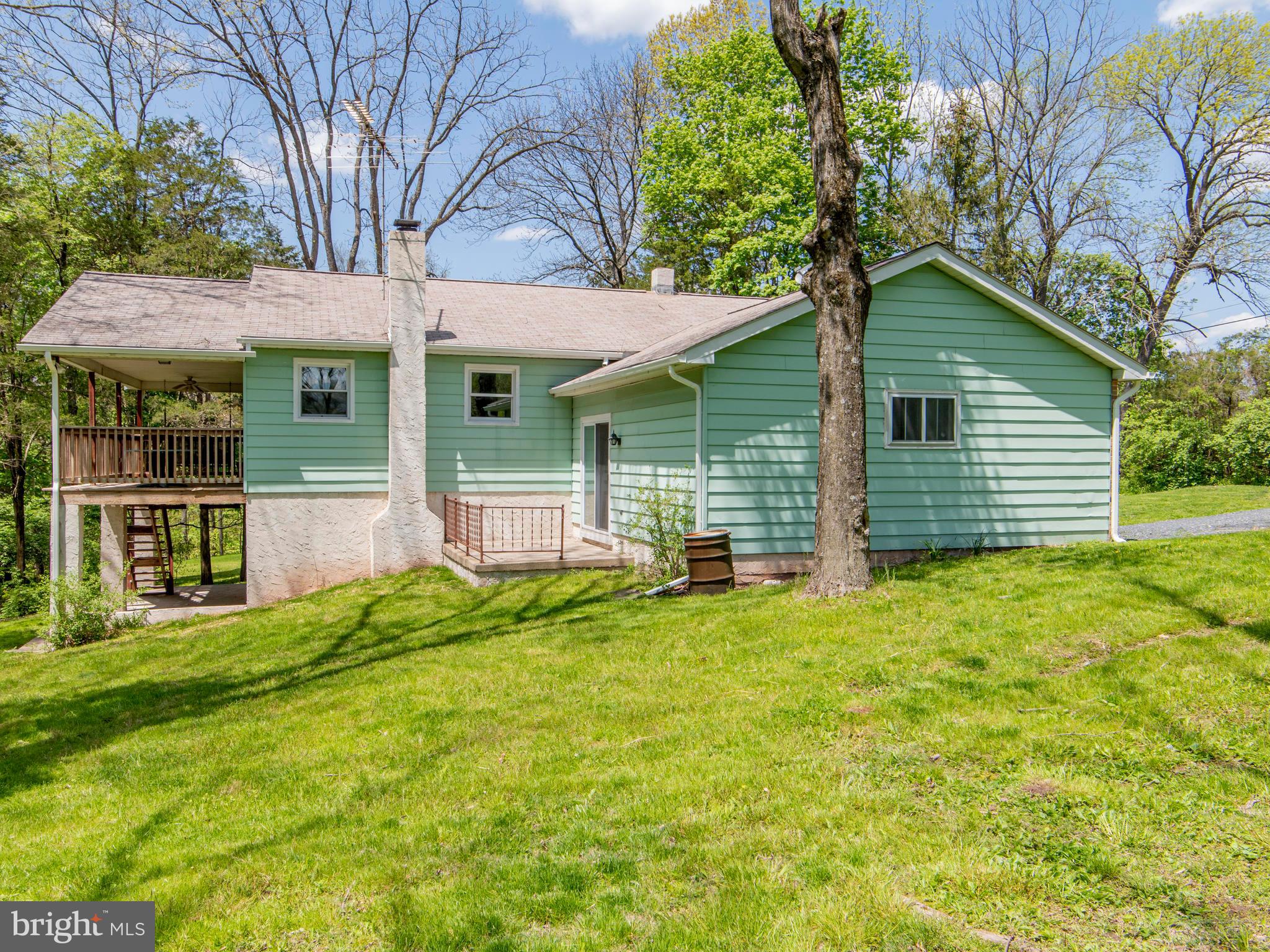 3050 Wonziegler Road Pennsburg, PA 18073 - Photo 29 of 31 Exterior side