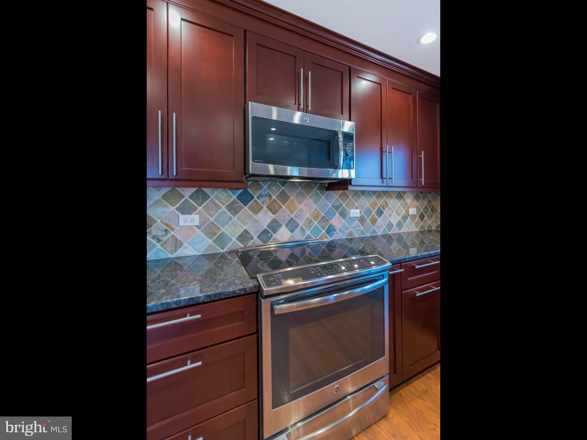 3050 Wonziegler Road Pennsburg, PA 18073 - Photo 6 of 31 Kitchen