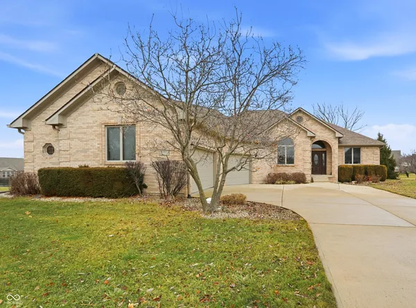 $525,000 | 6230 Sampson Court, Indianapolis, IN 46237