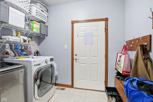$525,000 | 6230 Sampson Court, Indianapolis, IN 46237