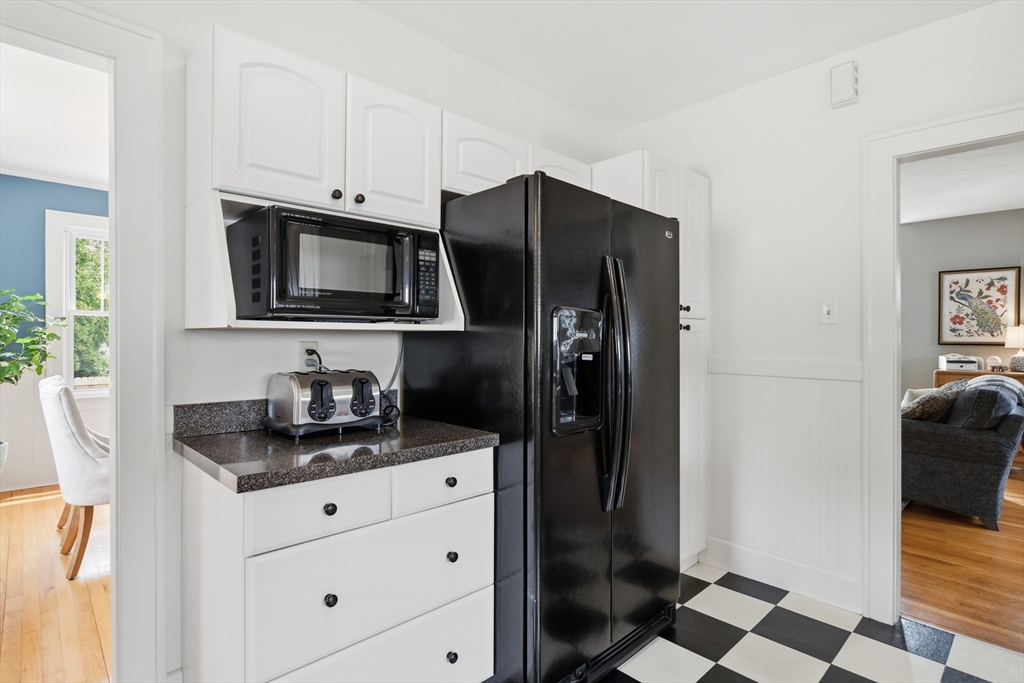 15 Ripley Street Wilbraham, MA 01095 - Photo 7 of 41