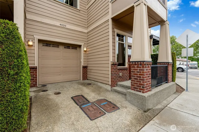 $710,000 | 4020 Northeast 3rd Place, Renton, WA 98056