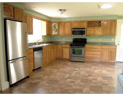 12 Mountain Road Deerfield, MA 01373 - Photo 12 of 22 Gallery Image 12