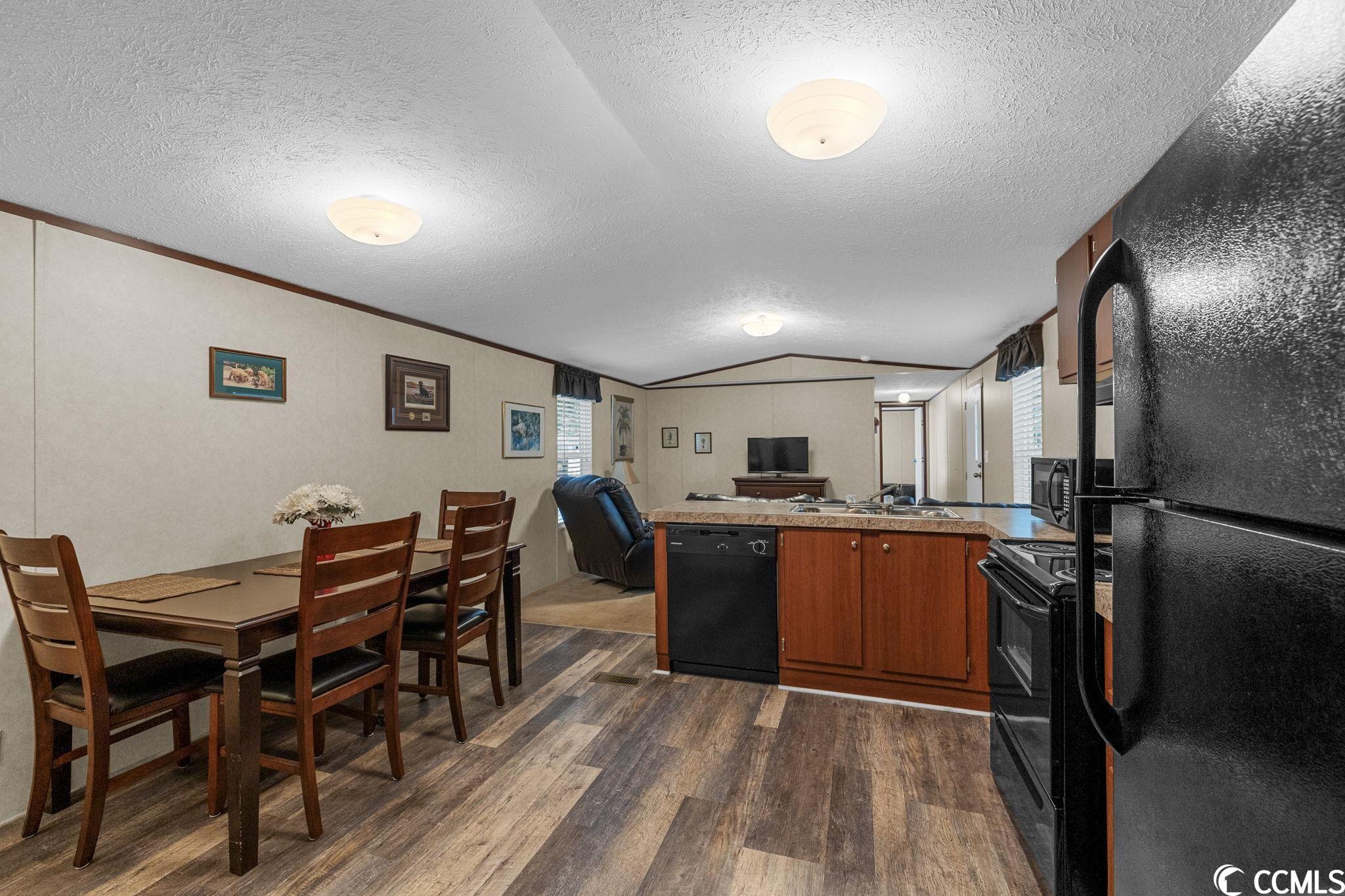 9 Burr Circle Murrells Inlet, SC 29576 - Photo 8 of 25