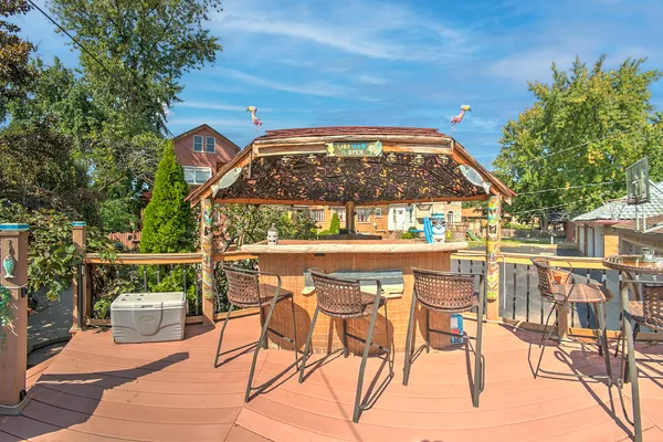 $859,000 | 10127 South Hoyne Avenue, Chicago, IL 60643