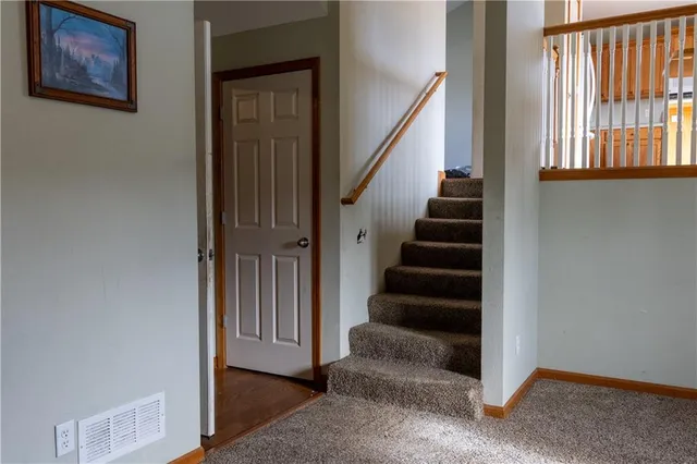 $280,000 | 115 Southeast 44th Terrace, Topeka, KS 66609