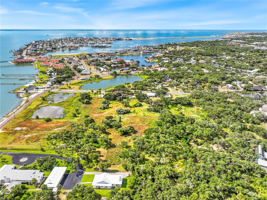 417 Fulton Beach Road Rockport, TX 78382 - Photo 10 of 19