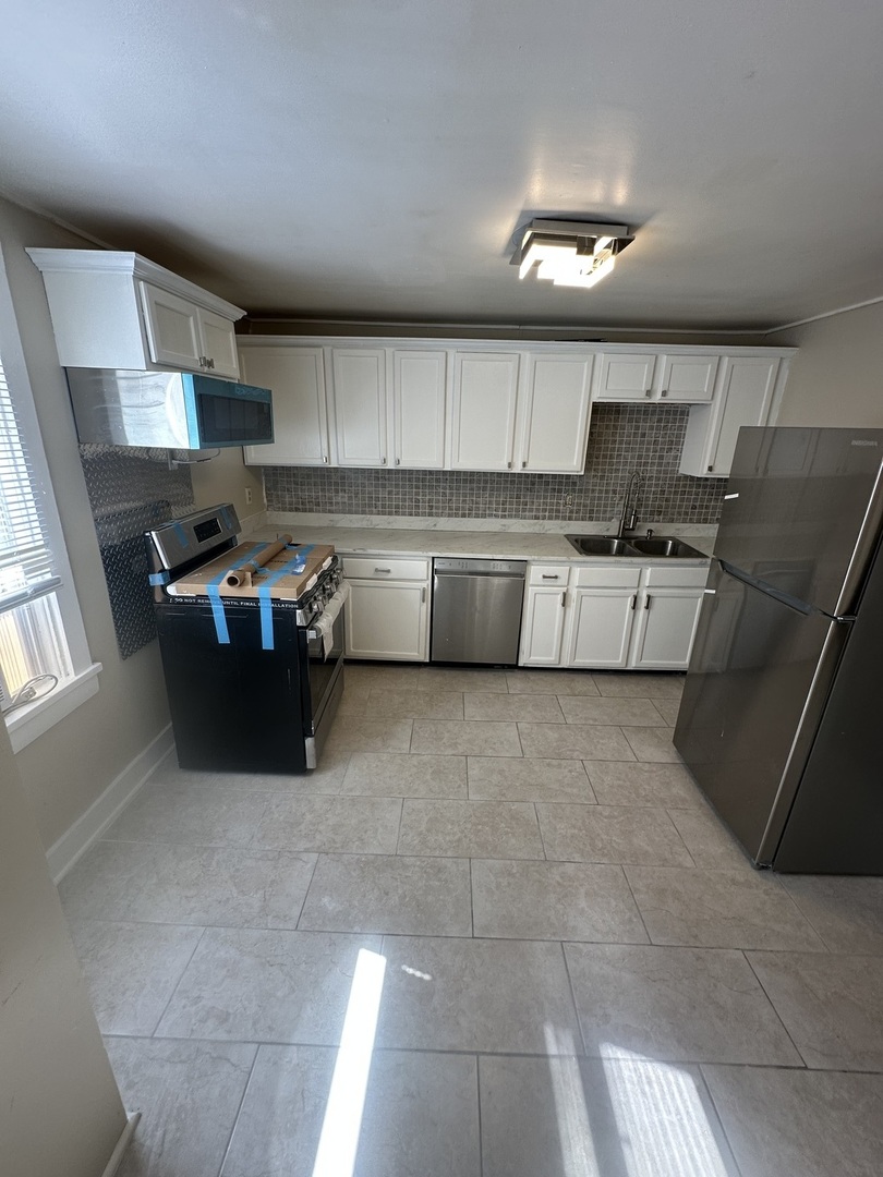 554 West Station Street Kankakee, IL 60901 - Photo 2 of 38