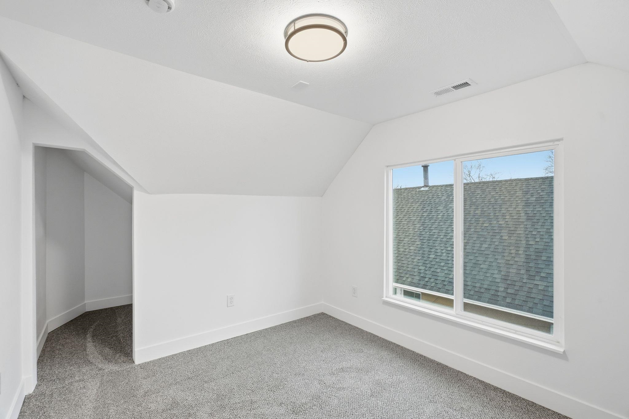 2018 East Pacific Avenue Spokane, WA 99202 - Photo 18 of 26