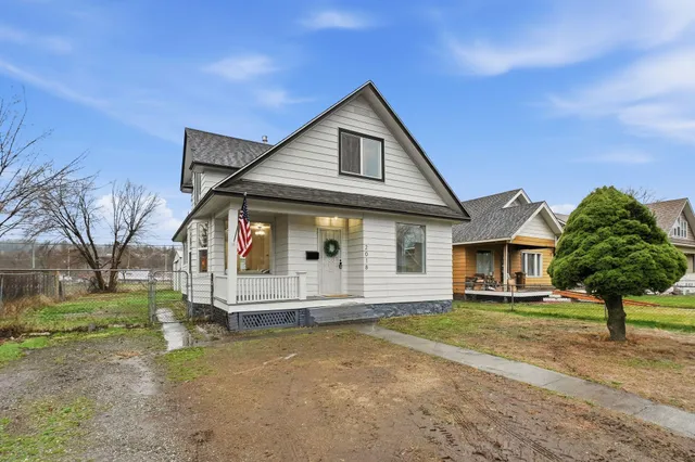 $324,000 | 2018 East Pacific Avenue, Spokane, WA 99202
