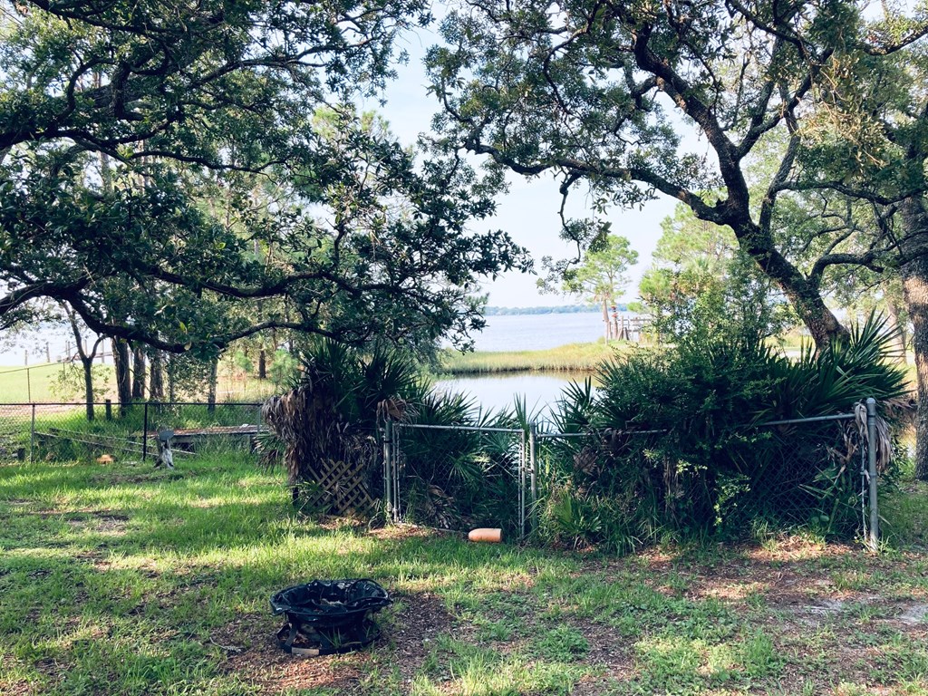 139 Harbor Circle Alligator Point, FL 32346 - Photo 5 of 29