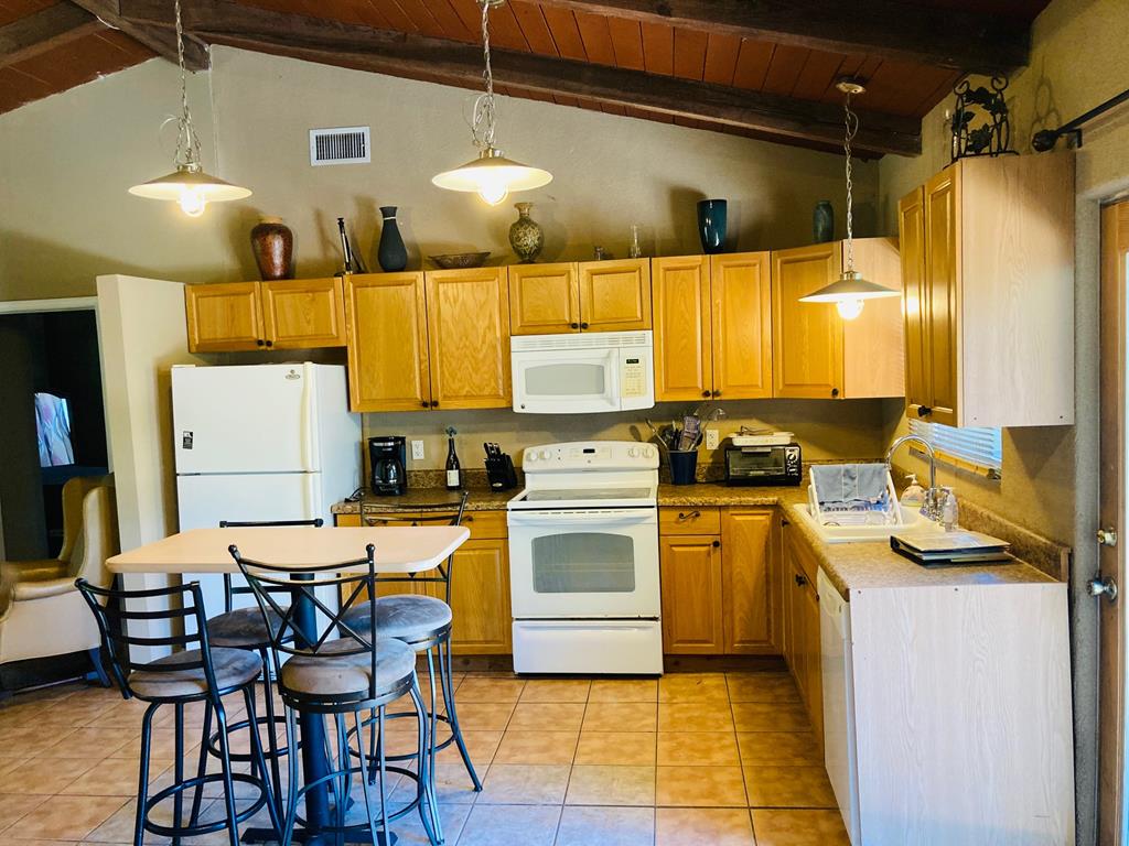 139 Harbor Circle Alligator Point, FL 32346 - Photo 9 of 29