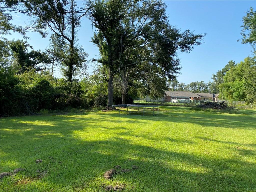 206 Juniper Road Sulphur, LA 70663 - Photo 14 of 15 Gallery Image 14