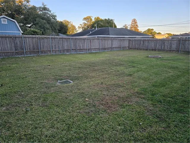 $825 | 638 Ave F, Unit D, Westwego, LA 70094