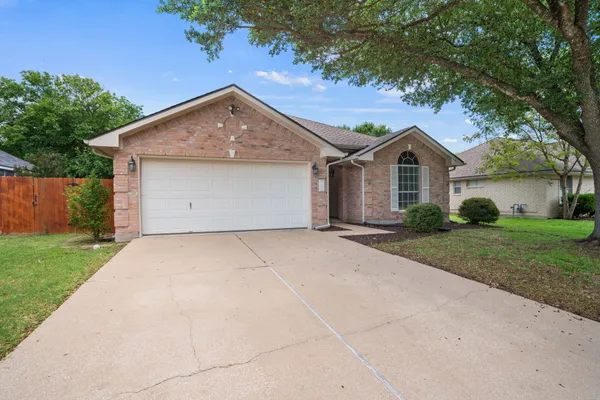 $349,900 | 1106 Woodview Drive, Leander, TX 78641