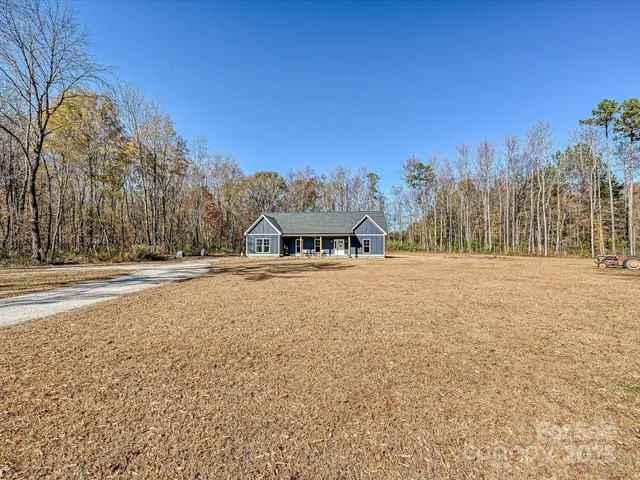 a view of outdoor space with city view