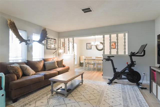 $2,850 | 13418 Paradise Valley Drive, Houston, TX 77069