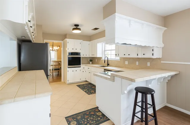 $2,850 | 13418 Paradise Valley Drive, Houston, TX 77069