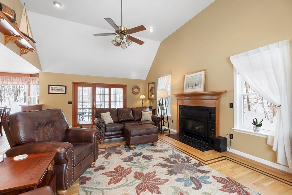 8 Ridge Road Pepperell, MA 01463 - Photo 12 of 36