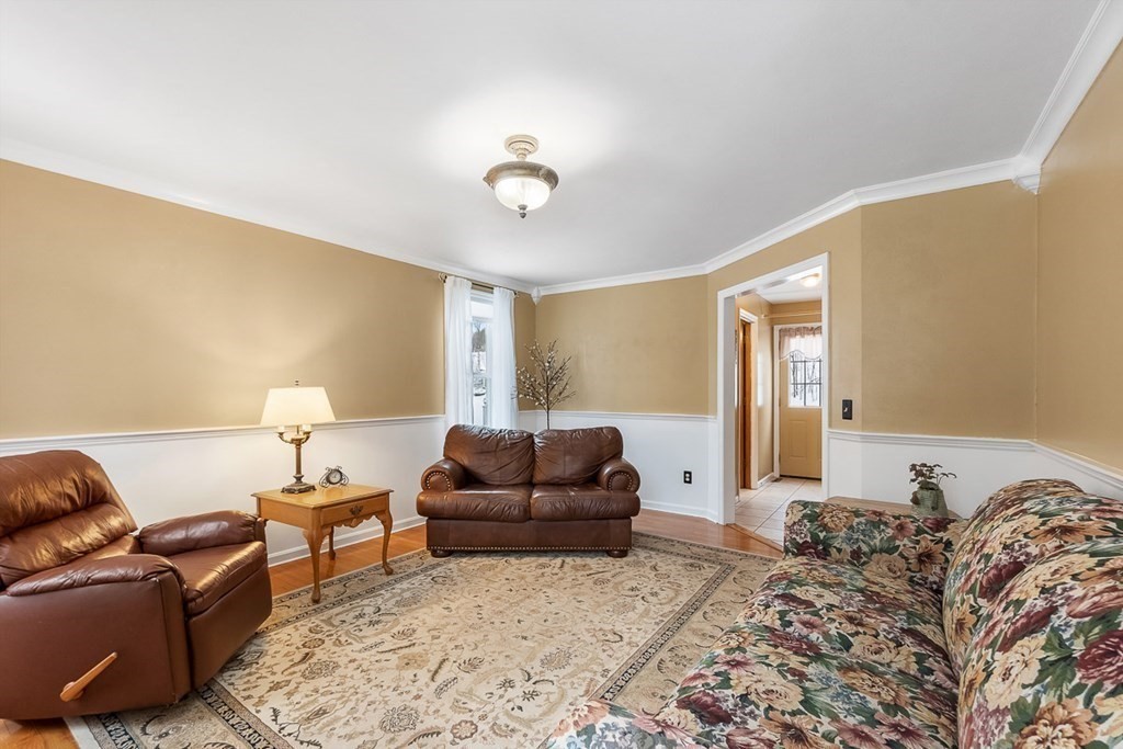 8 Ridge Road Pepperell, MA 01463 - Photo 15 of 36