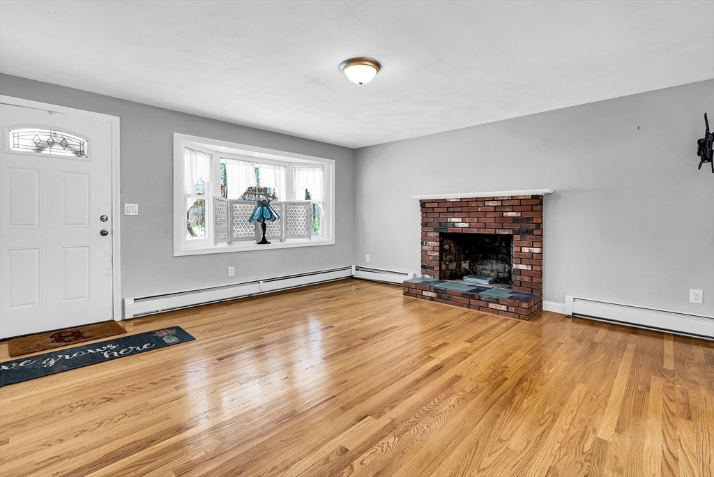 151 Martin Road Douglas, MA 01516 - Photo 3 of 30 Gallery Image 3