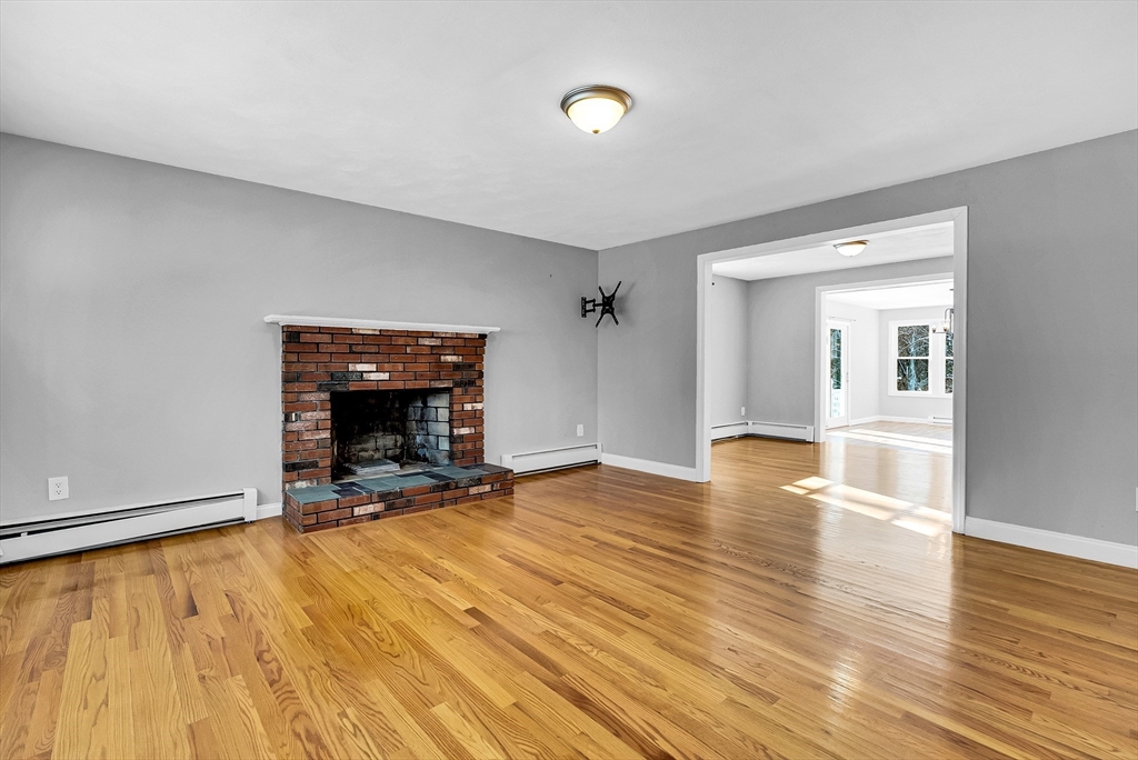 151 Martin Road Douglas, MA 01516 - Photo 4 of 30 Gallery Image 4