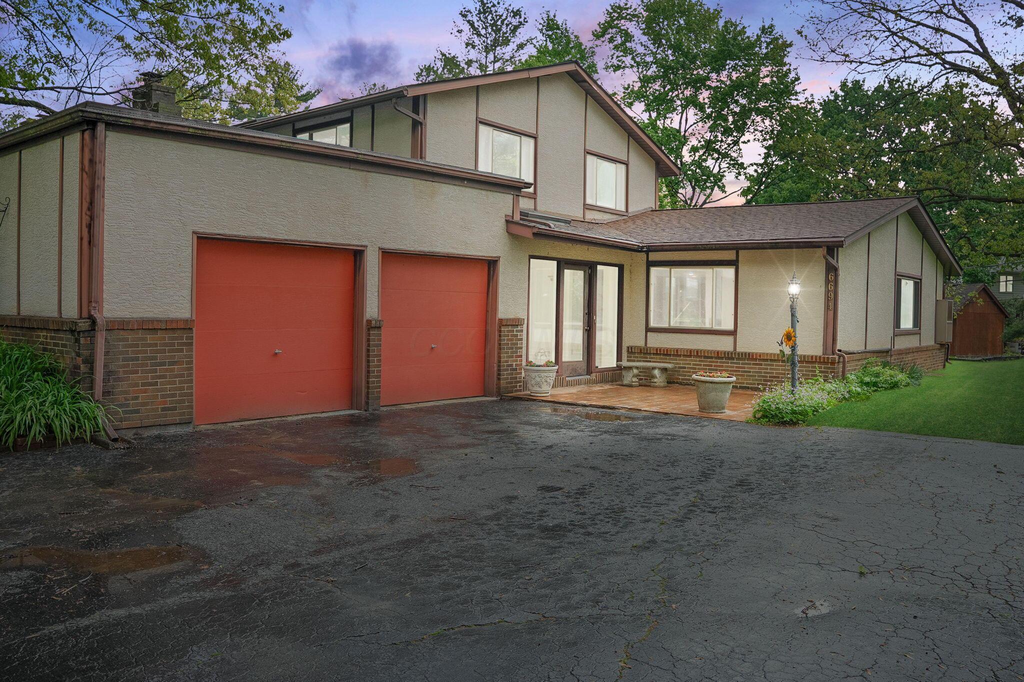 6694 Merwin Road Columbus, OH 43235 - Photo 3 of 80 2-web-or-mls-DSC08481