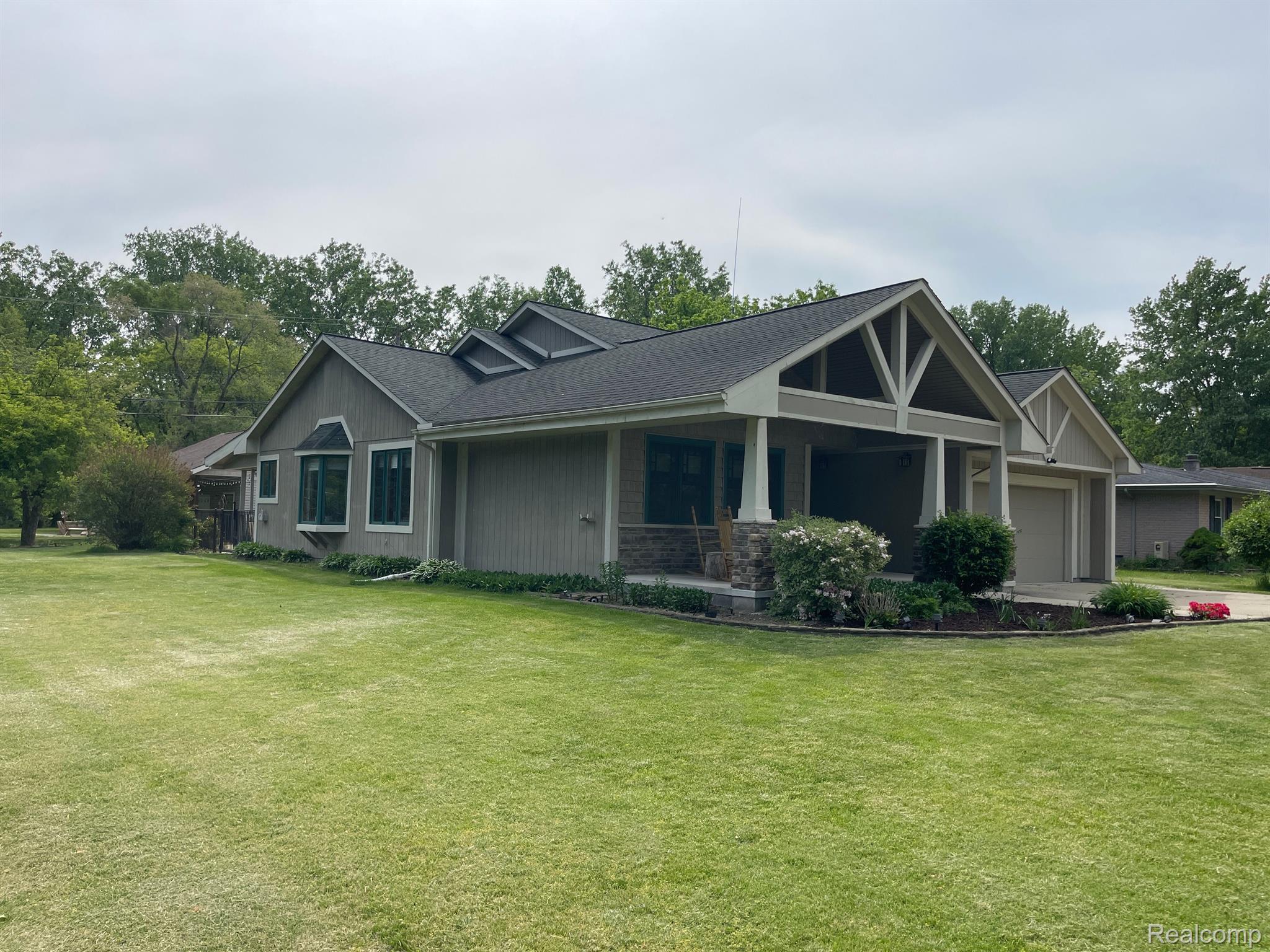 19183 Gudith Road Trenton, MI 48183 - Photo 12 of 37 Gallery Image 12