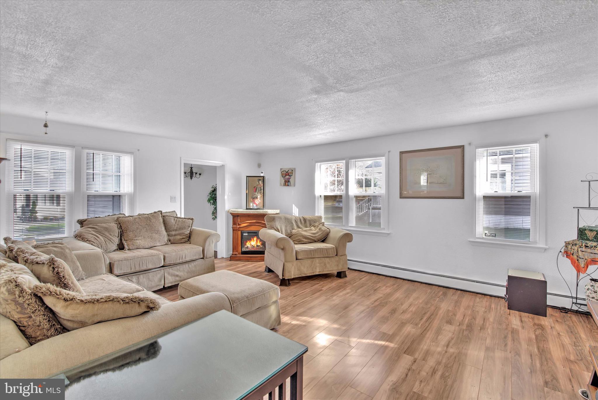 340 North Forklanding Road Maple Shade, NJ 08052 - Photo 12 of 28 Gallery Image 12
