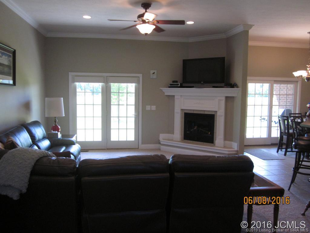 1613 North Thompson Road Madison, IN 47250 - Photo 4 of 23