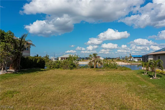 $242,500 | 4229 Northwest 33rd Street, Cape Coral, FL 33993
