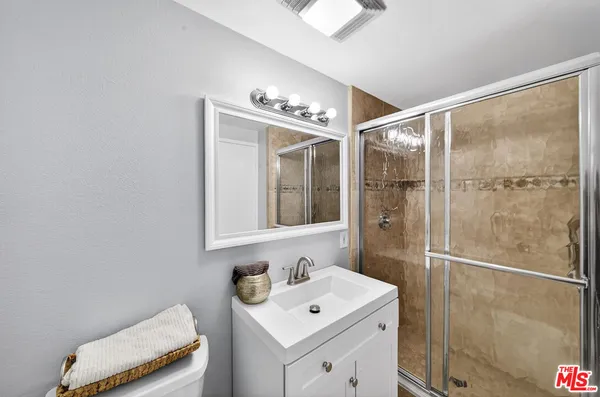 $565,000 | 13602 La Jolla Circle, Unit B, La Mirada, CA 90638