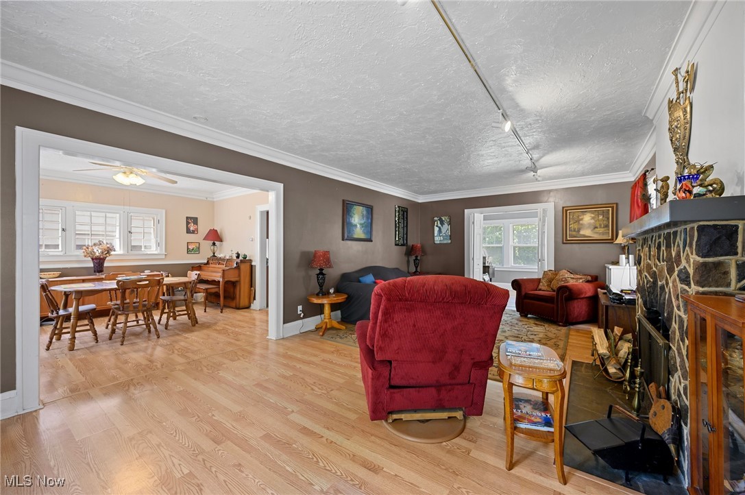 3491 Edison Road Cleveland Heights, OH 44121 - Photo 6 of 37