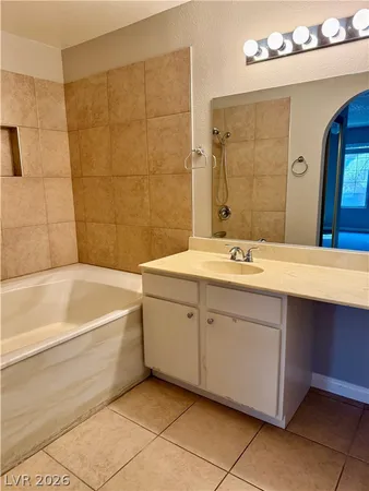 $1,420 | 2200 South Fort Apache Road, Unit 2178, Las Vegas, NV 89117