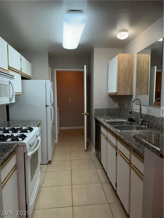 $1,420 | 2200 South Fort Apache Road, Unit 2178, Las Vegas, NV 89117