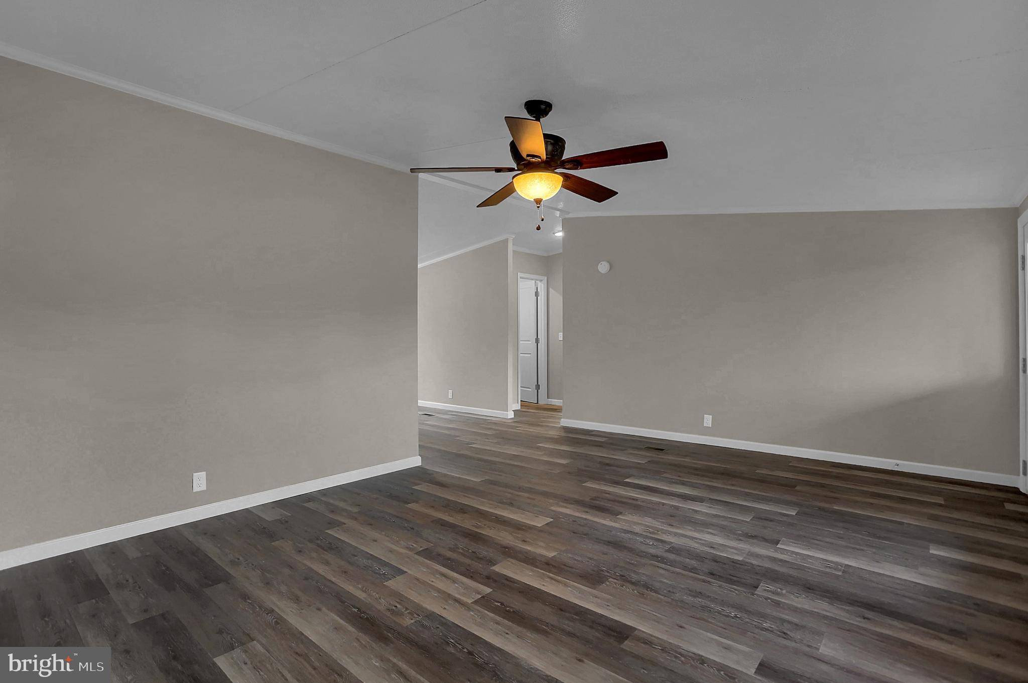 313 Walnut Dale Road Shippensburg, PA 17257 - Photo 26 of 48 Living room