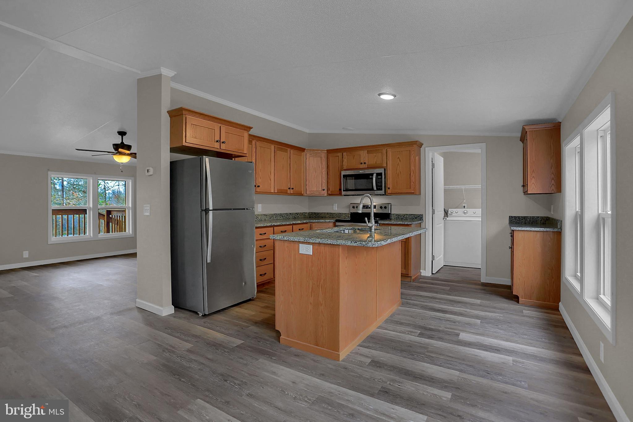313 Walnut Dale Road Shippensburg, PA 17257 - Photo 27 of 48 Kitchen and Dining area