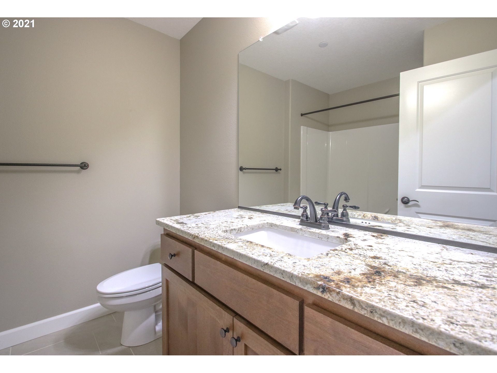 4303 Northwest Sage Loop Camas, WA 98607 - Photo 16 of 23 Gallery Image 16