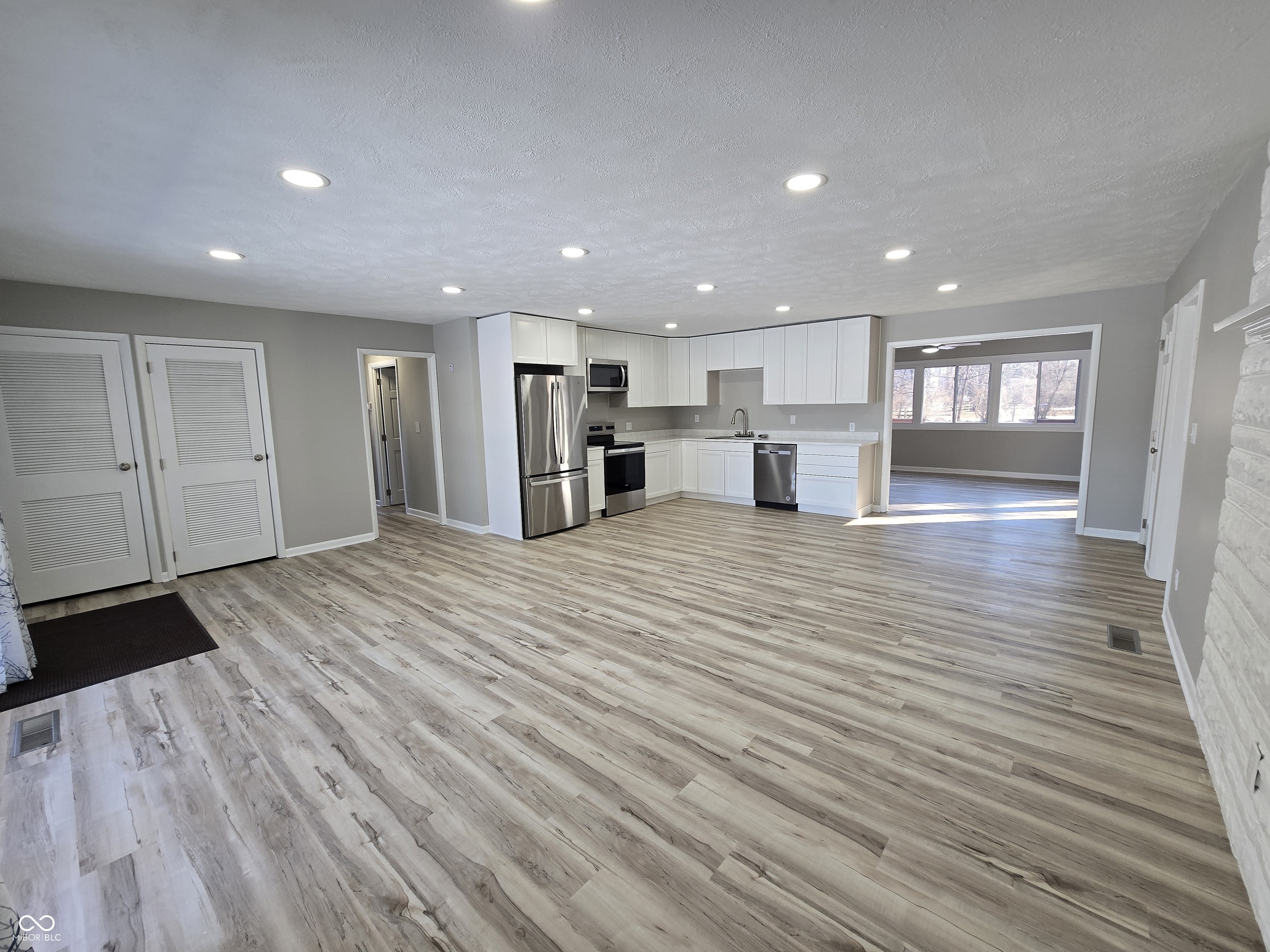 7741 Indian Lake Road Indianapolis, IN 46236 - Photo 7 of 44