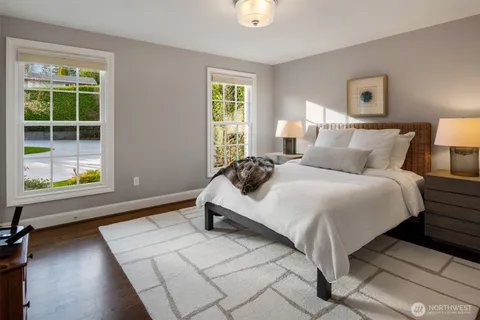 $7,495,000 | 2242 79th Avenue Northeast, Medina, WA 98039