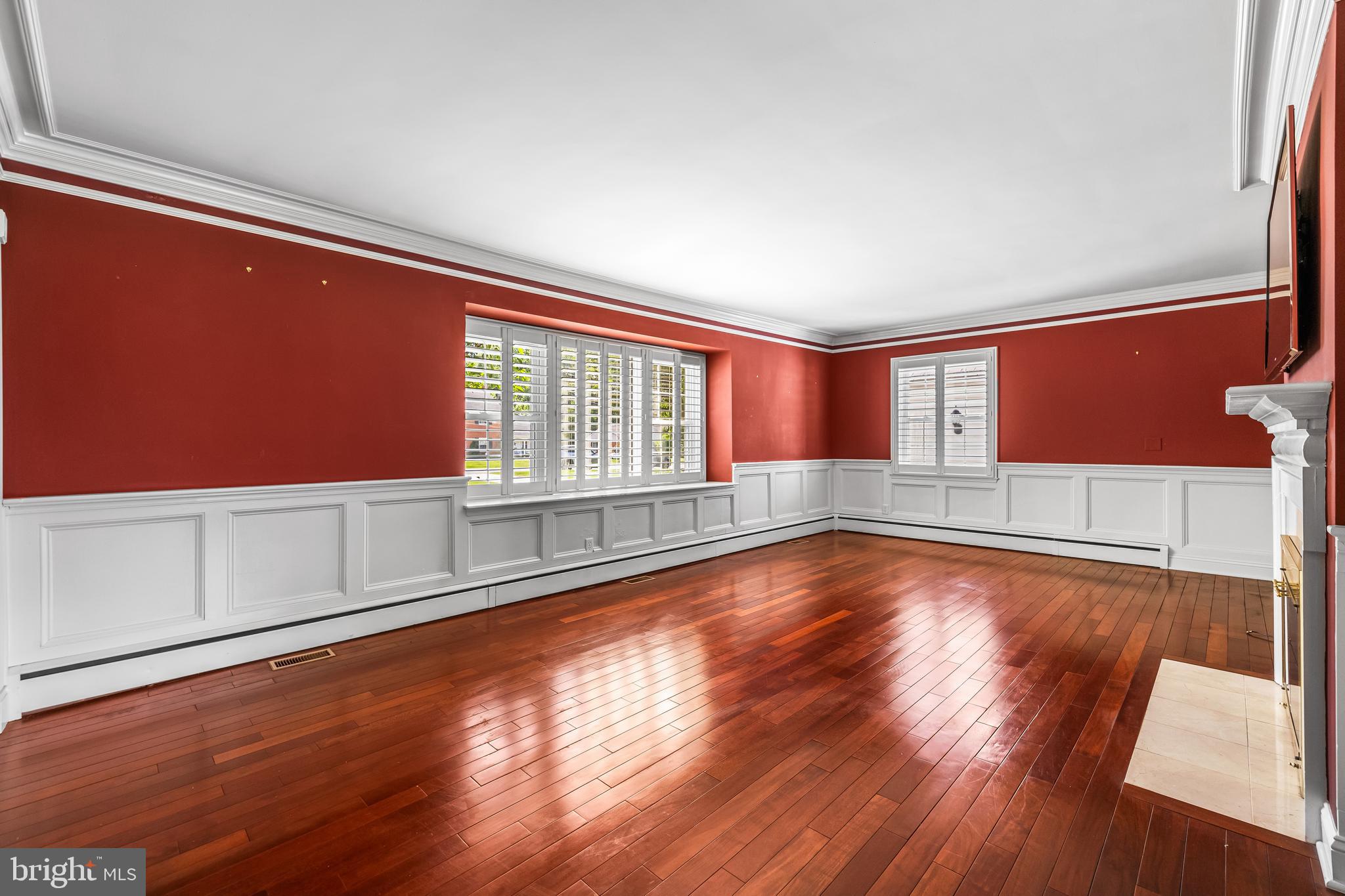 1103 Hampton Garth Baltimore, MD 21286 - Photo 4 of 38