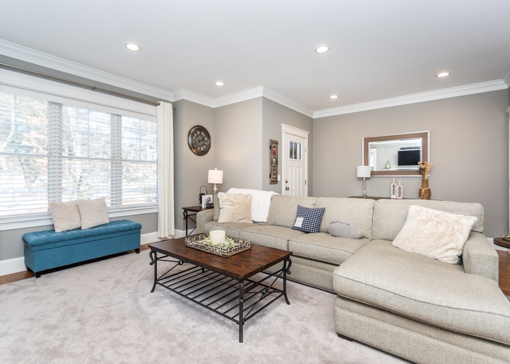 22 Grove Street, Unit 2 Waltham, MA 02453 - Photo 13 of 37